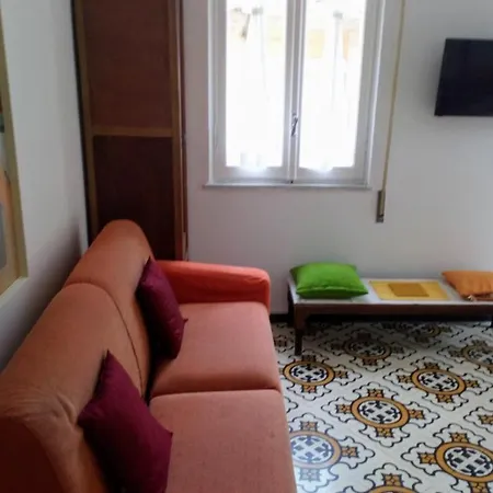 Casa Di Claude Con Posto Auto * Finale Ligure