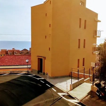 Casa Di Claude Con Posto Auto *