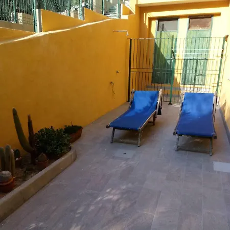 Casa Di Claude Con Posto Auto Apartamento