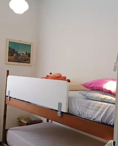 Casa Di Claude Con Posto Auto Apartment *