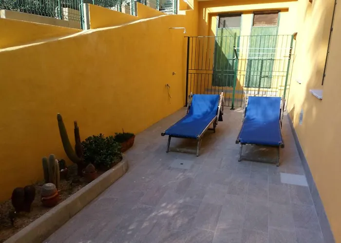 Casa Di Claude Con Posto Auto Apartment