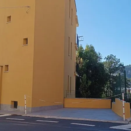 Casa Di Claude Con Posto Auto فينالي ليغوري