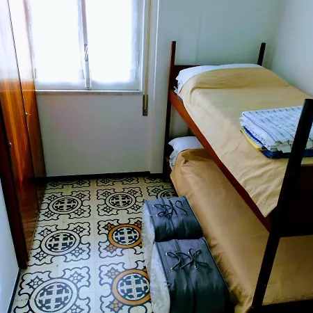 Casa Di Claude Con Posto Auto Daire Finale Ligure