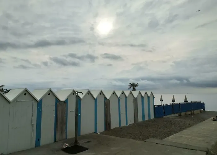 Casa Di Claude Con Posto Auto شقة